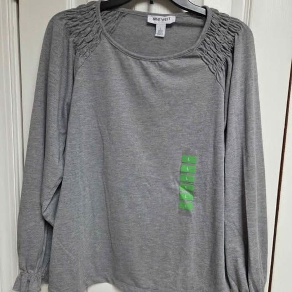 Nine West womens Large gray with silver shimmer long sleeve shirt new with tags